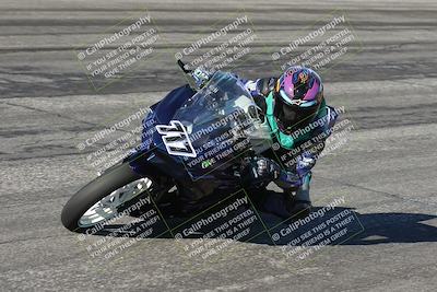 media/Jan-16-2026-CVMA Friday Practice (Fri) [[6f2bf47531]]/5-Racer 4-Trackday1/Session 2 (Bowl)/